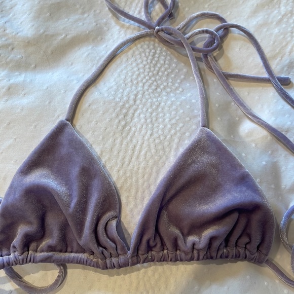 Superdown Velvet Bikini lavender - Picture 2 of 5
